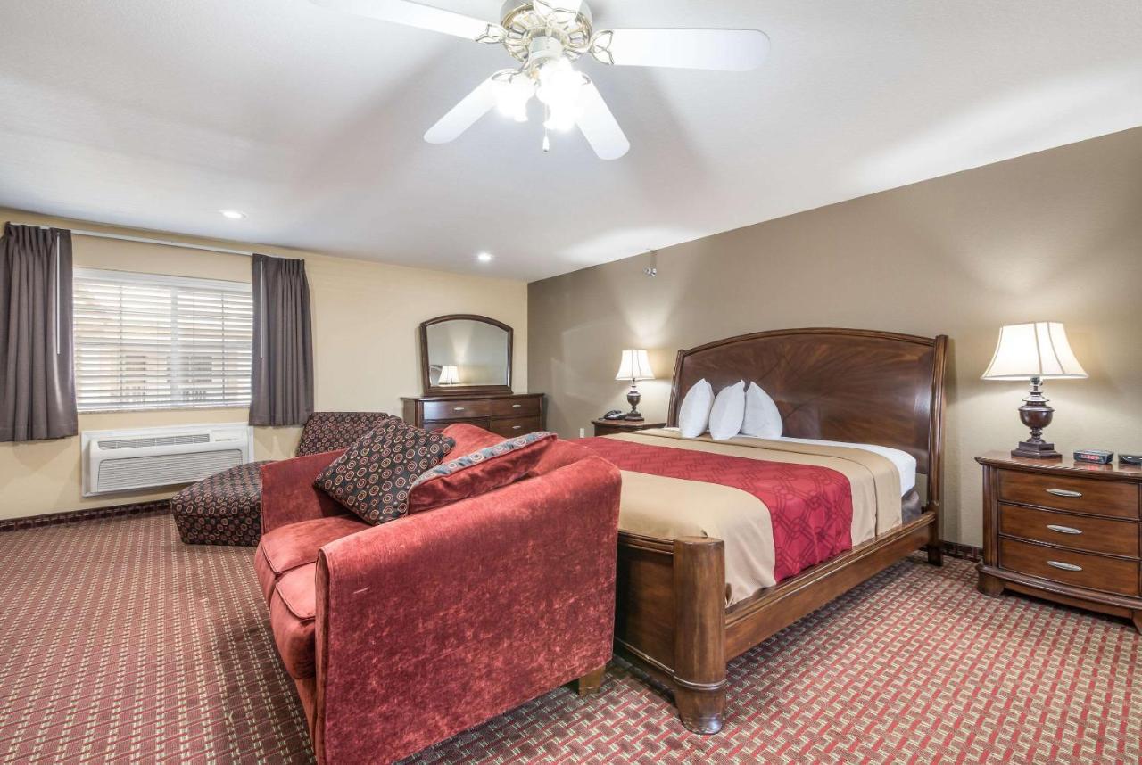 Econo Lodge Inn&Suites Bryant Extérieur photo