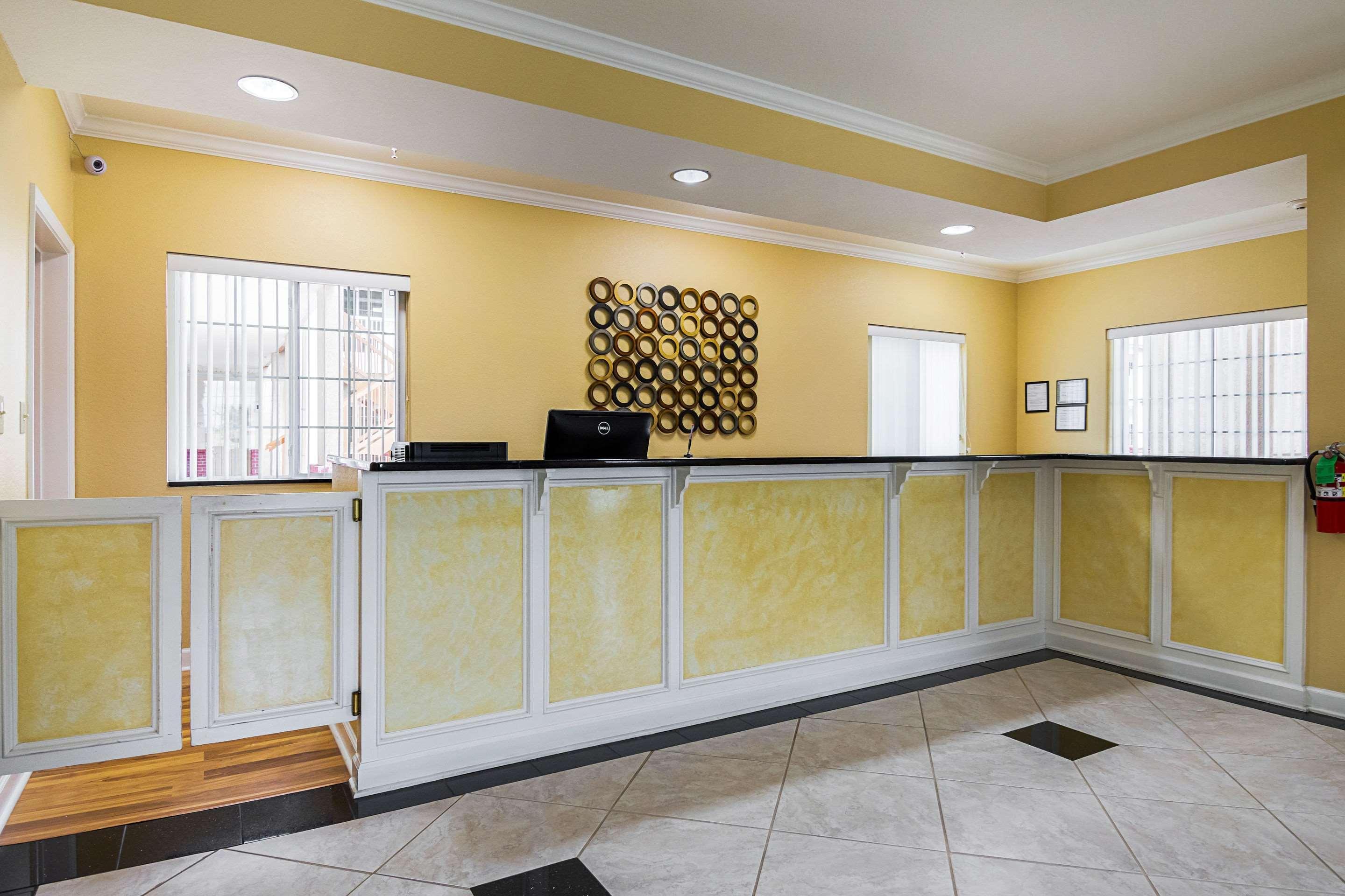 Econo Lodge Inn&Suites Bryant Extérieur photo