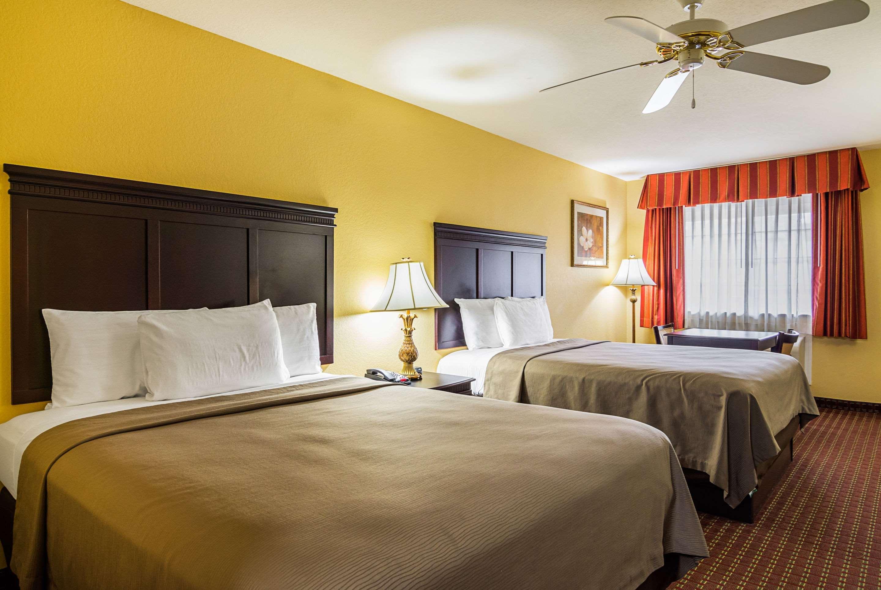 Econo Lodge Inn&Suites Bryant Extérieur photo