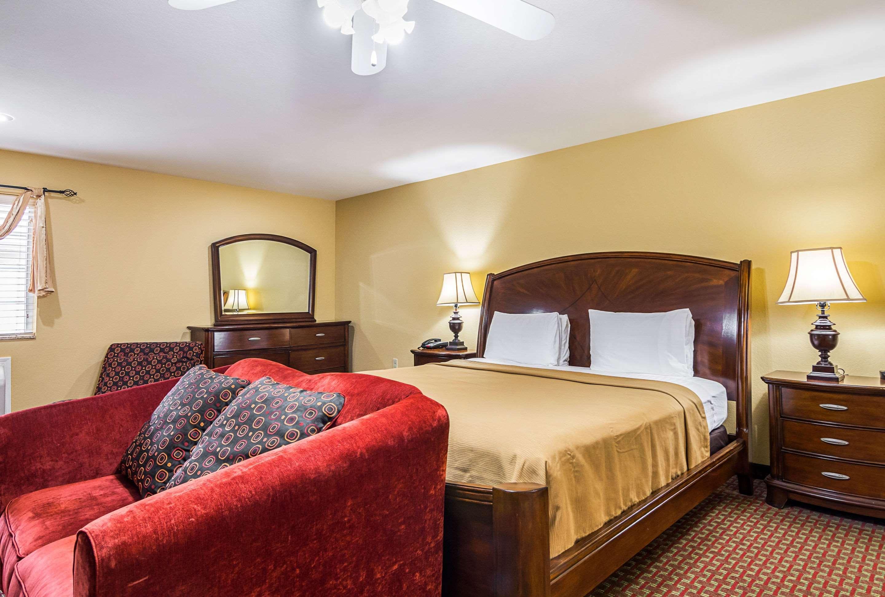 Econo Lodge Inn&Suites Bryant Extérieur photo