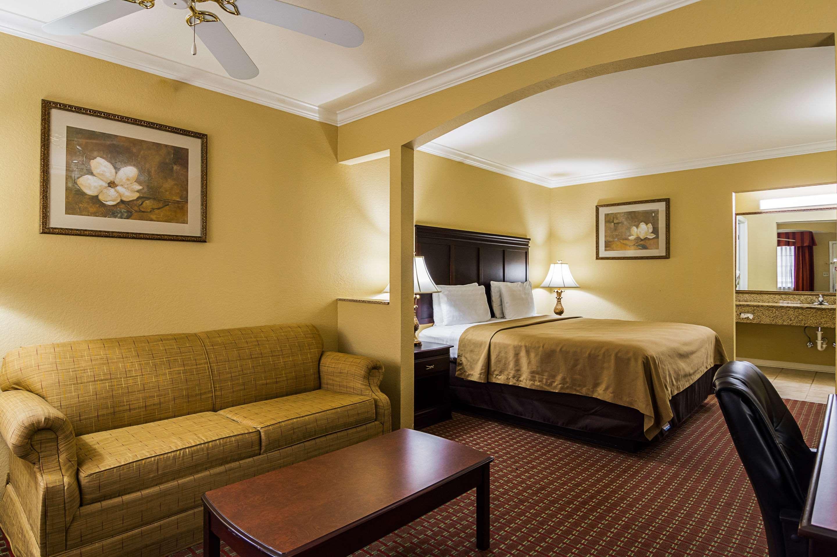 Econo Lodge Inn&Suites Bryant Extérieur photo